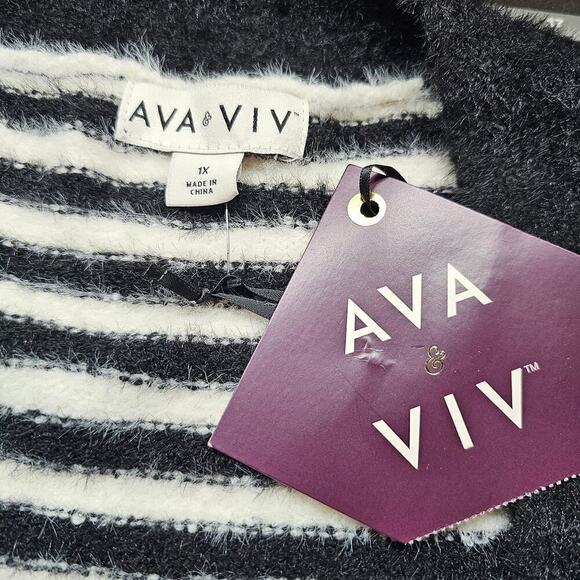 Ava & Viv Sweater Womens 1X Black White Stripped Fuzzy Soft Stretch Cozy V-Neck - Picture 9 of 10
